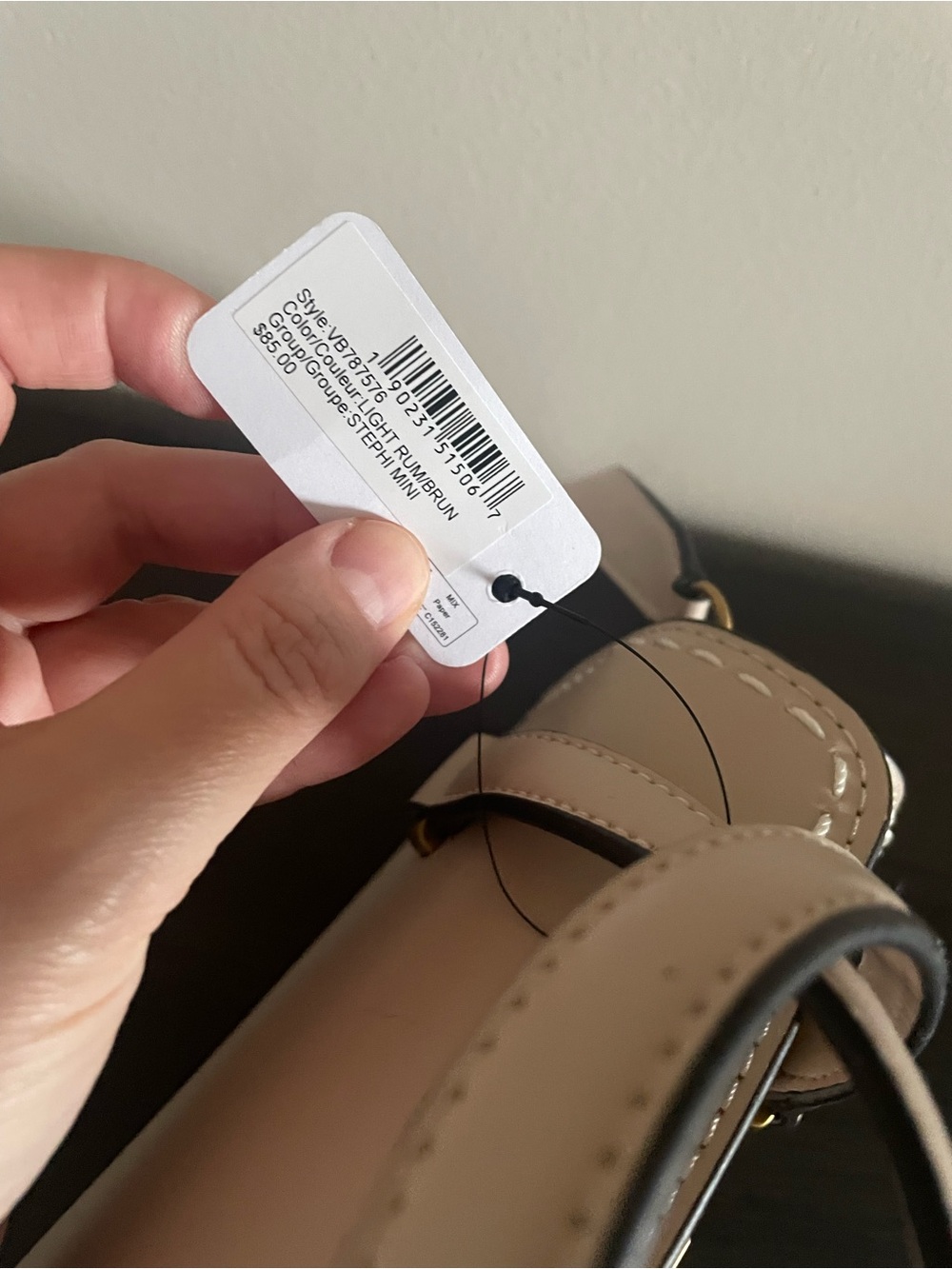 GUESS Mini Satchel 🆕 - Picture 12 of 16